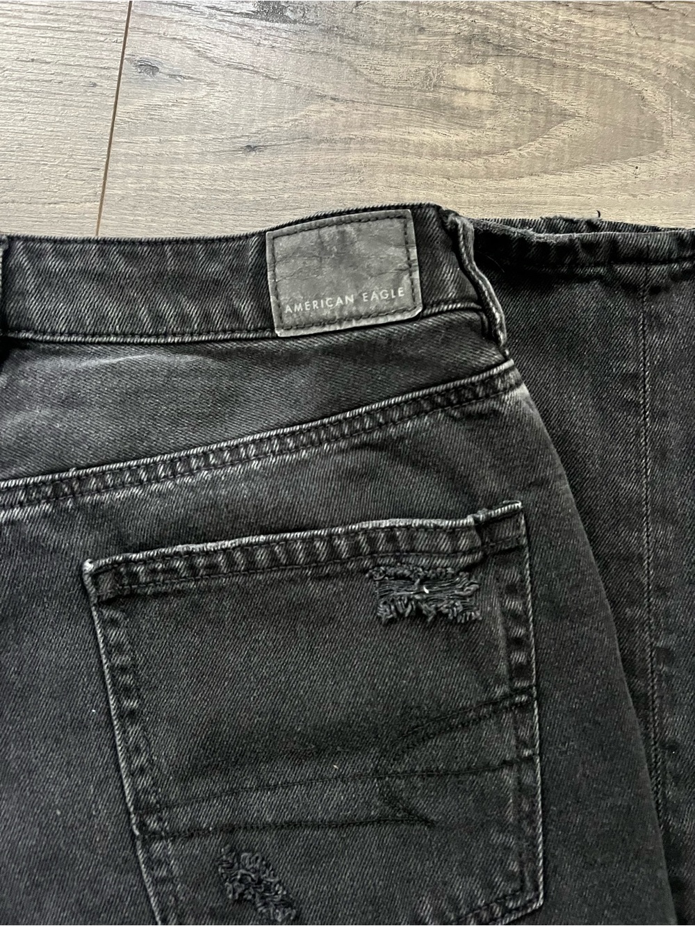 American Eagle Outfitters Women's Black Distressed High Rise Jeans - Picture 3 of 6